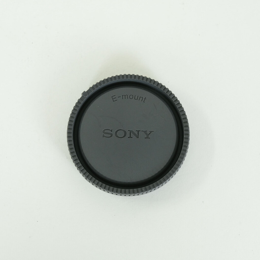 SONY E 20mm F2.8 SEL20F28