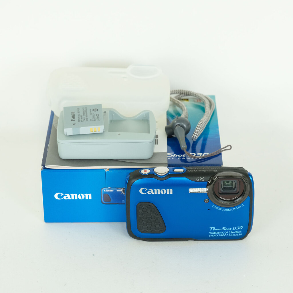Canon PowerShot D30