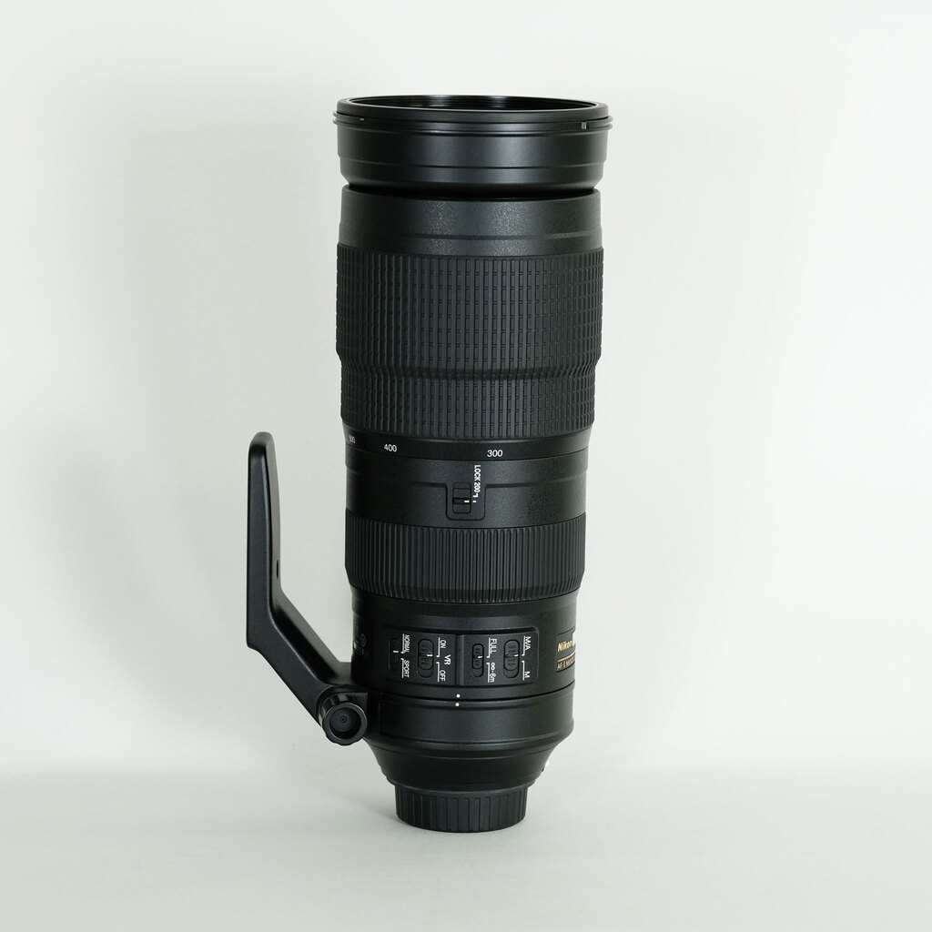 Nikon AF-S NIKKOR 200-500mm f/5.6E ED VR Nikon AF-S NIKKOR 200-500mm f/5.6E ED VR