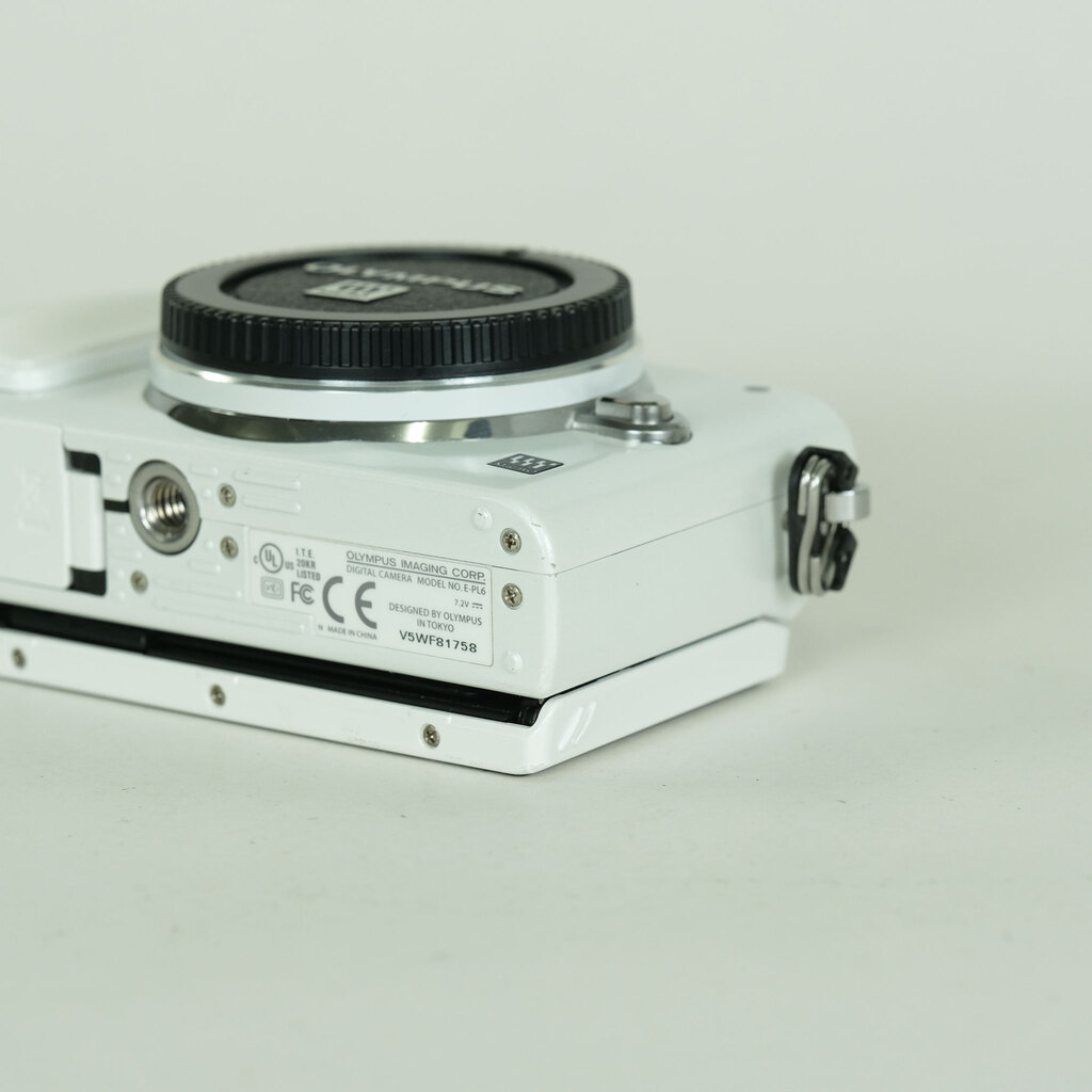 OLYMPUS PEN Lite E-PL6 ボディ ホワイト