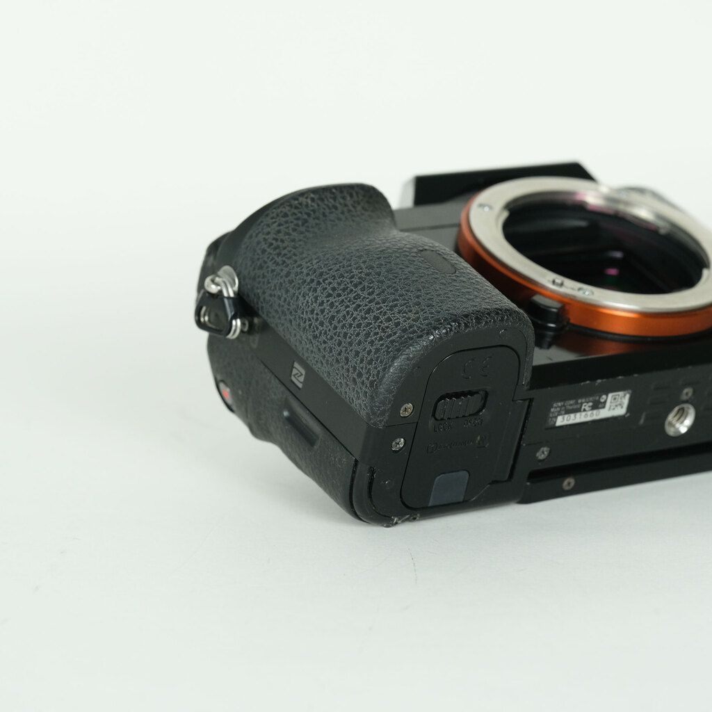 SONY α7S（ILCE-7S）の出品 | ONE SCENE（ワンシーン）