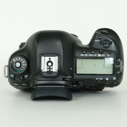 Canon EOS 5D Mark IV