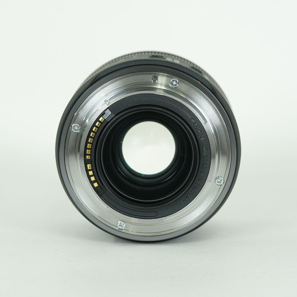 Canon RF35mm F1.8 MACRO IS STM
