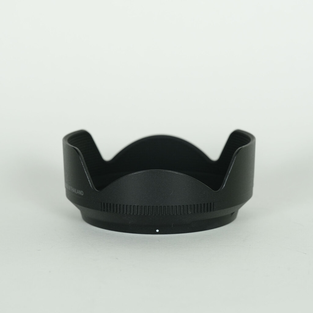 Nikon NIKKOR Z DX 18-140mm f/3.5-6.3 VR Nikon NIKKOR Z DX 18-140mm f/3.5-6.3 VR