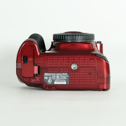 Nikon D5200 ボディ レッド Nikon D5200 ボディ レッド