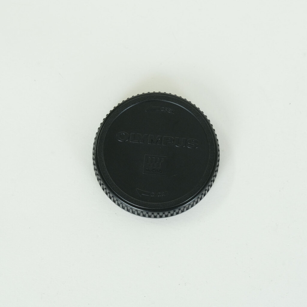 OLYMPUS M.ZUIKO DIGITAL ED 45mm F1.2 PRO OLYMPUS M.ZUIKO DIGITAL ED 45mm F1.2 PRO