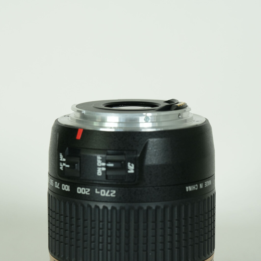 TAMRON 18-270mm F3.5-6.3 DiII VC PZD/Model B008E（キヤノンEF用）