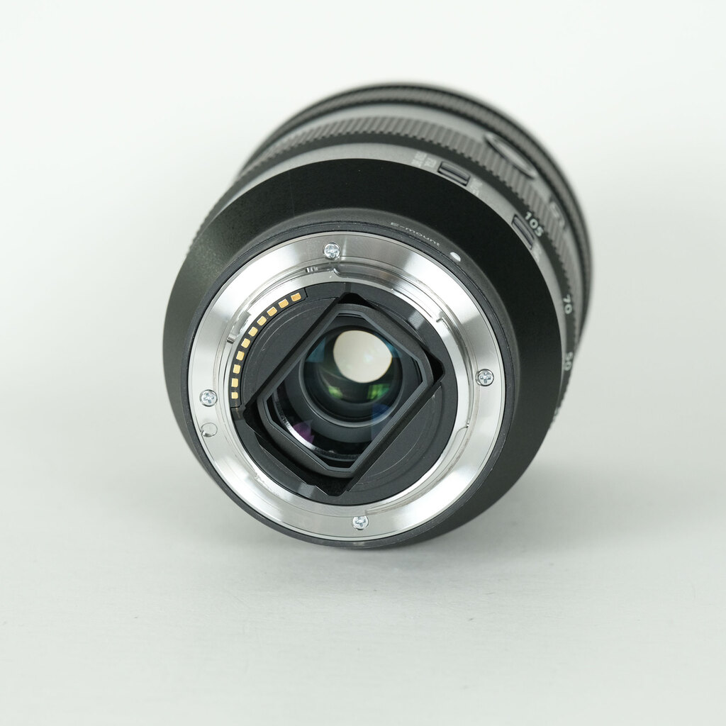 SONY FE 24-105mm F4 G OSS SEL24105Gの出品 | ONE SCENE（ワンシーン）
