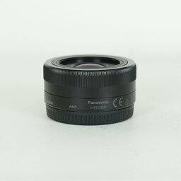 Panasonic LUMIX G VARIO 12-32mm / F3.5-5.6 ASPH. / MEGA O.I.S. Panasonic LUMIX G VARIO 12-32mm / F3.5-5.6 ASPH. / MEGA O.I.S.