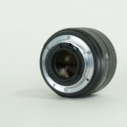 Nikon AF-S DX NIKKOR 35mm f/1.8G Nikon AF-S DX NIKKOR 35mm f/1.8G