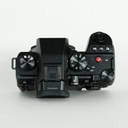 Panasonic LUMIX S5II DC-S5M2