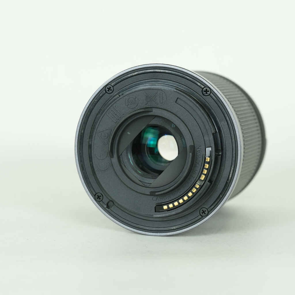 Canon RF-S18-150mm F3.5-6.3 IS STM