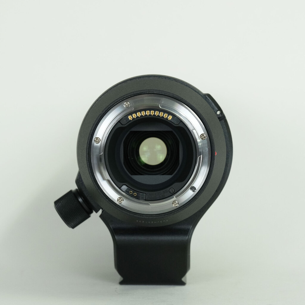 Panasonic LUMIX S PRO 70-200mm F4 O.I.S. Panasonic LUMIX S PRO 70-200mm F4 O.I.S.