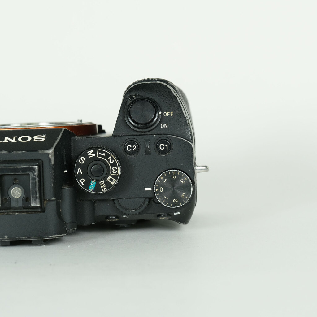 SONY α7R III(ILCE-7RM3) SONY α7R III(ILCE-7RM3)
