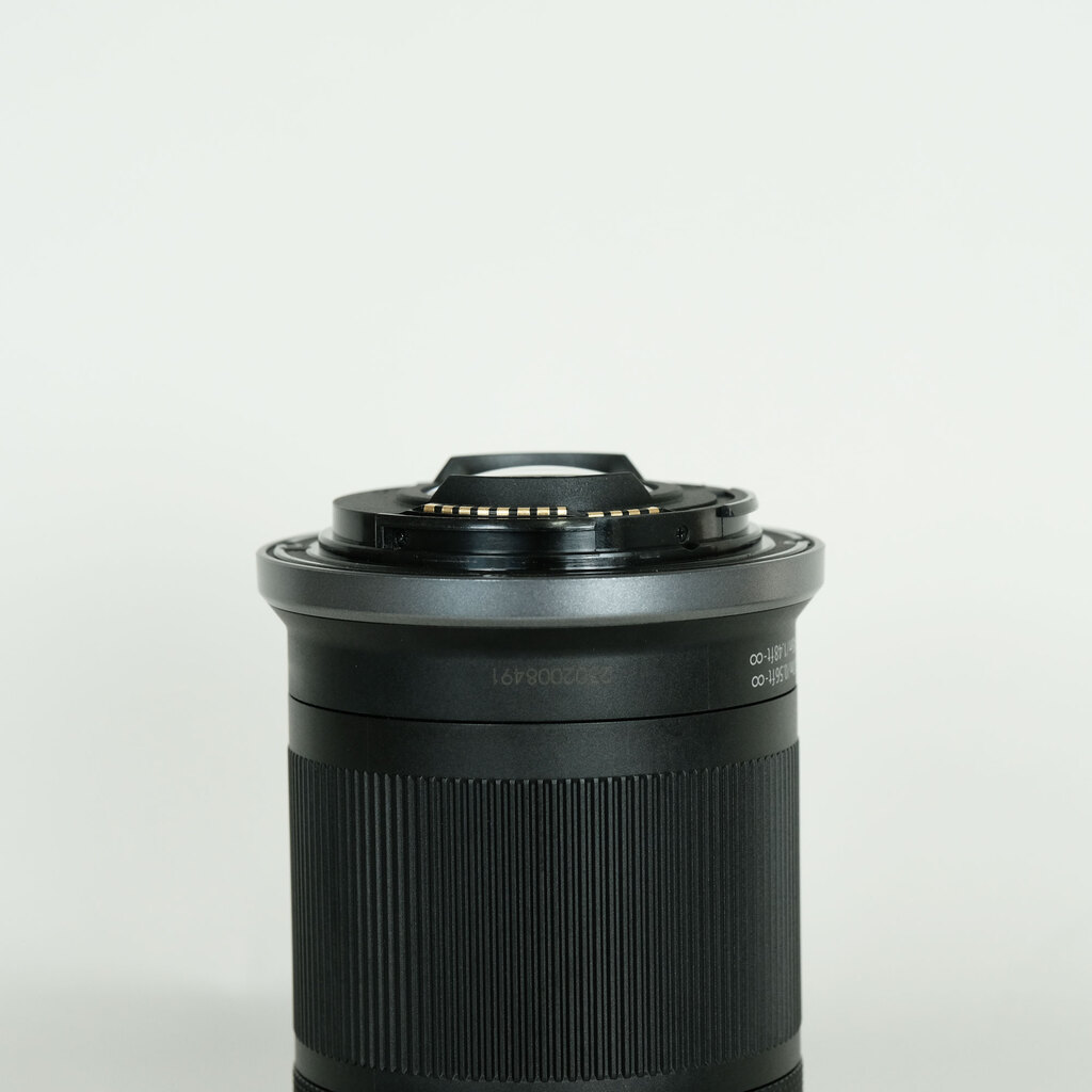 Canon RF-S18-150mm F3.5-6.3 IS STM