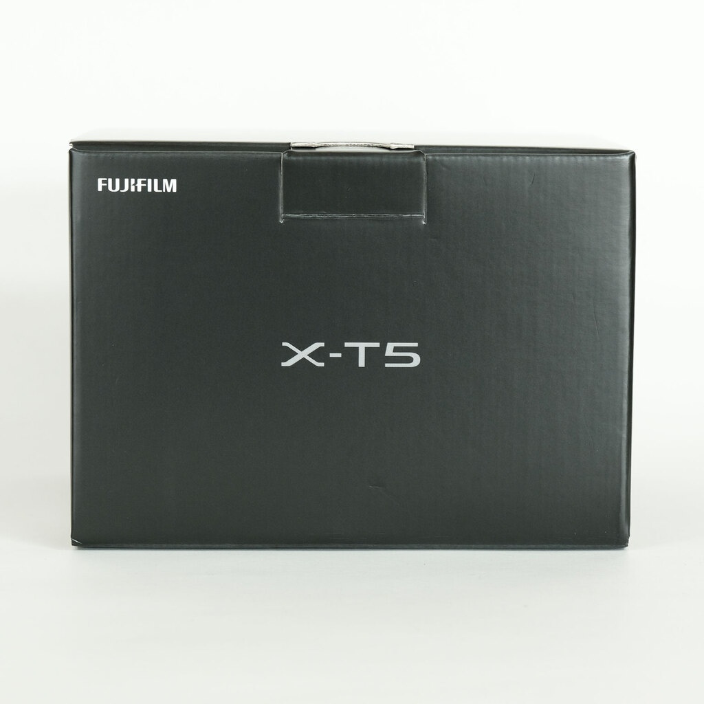 FUJIFILM X-T5