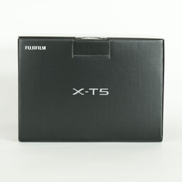 FUJIFILM X-T5