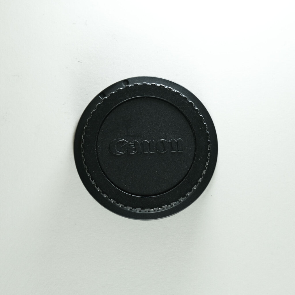 Canon EF-S18-135mm F3.5-5.6 IS USM