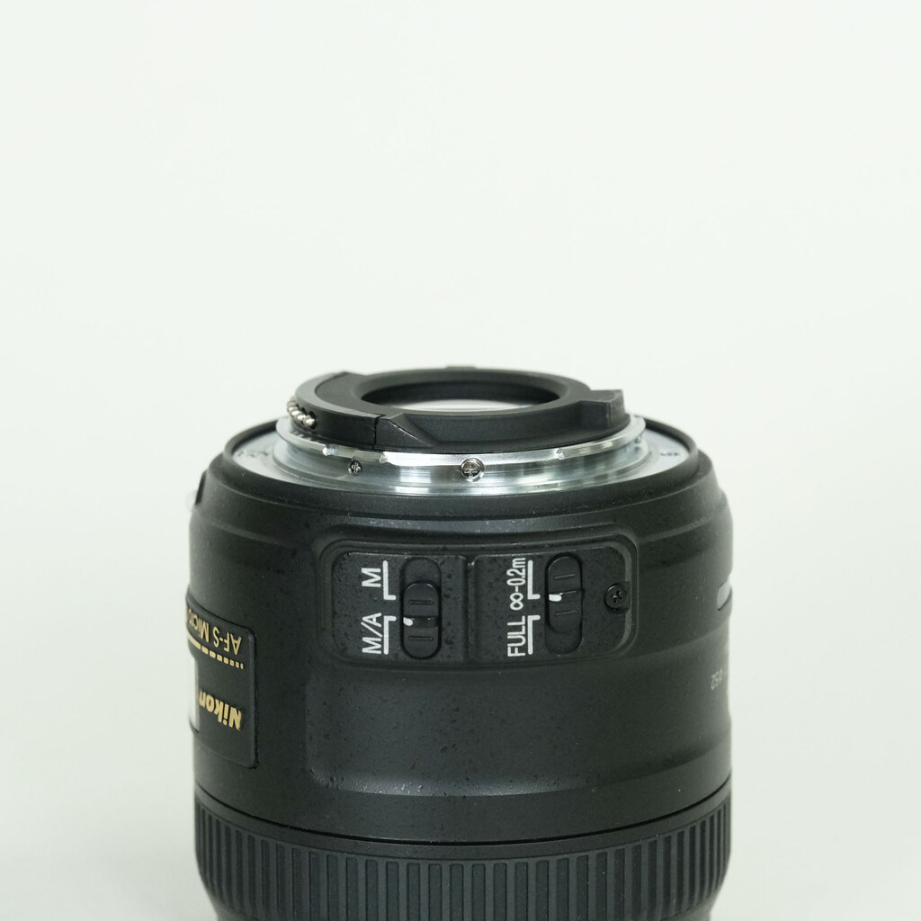 Nikon AF-S DX Micro NIKKOR 40mm f/2.8G