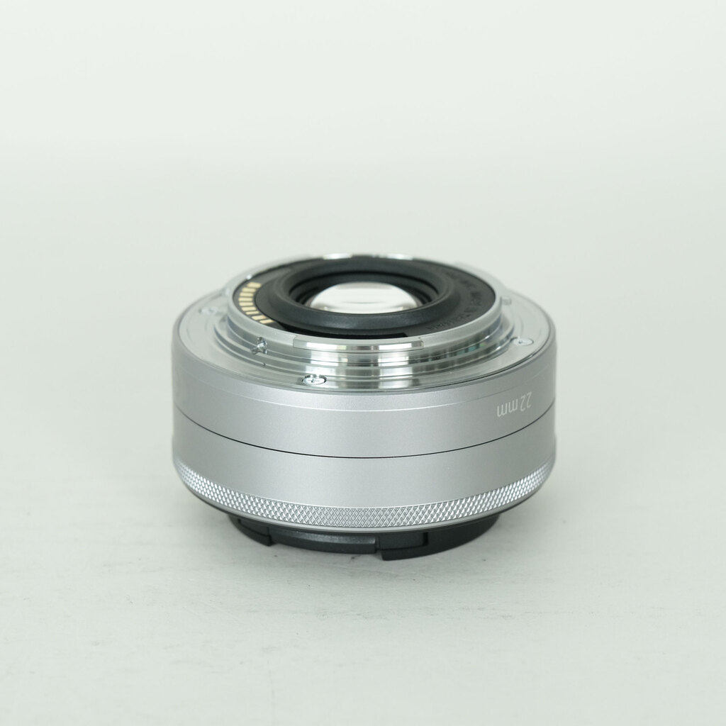 Canon EF-M22mm F2 STM