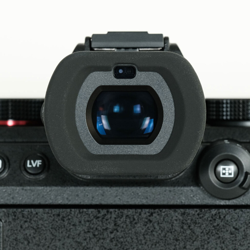 Panasonic LUMIX S5II DC-S5M2