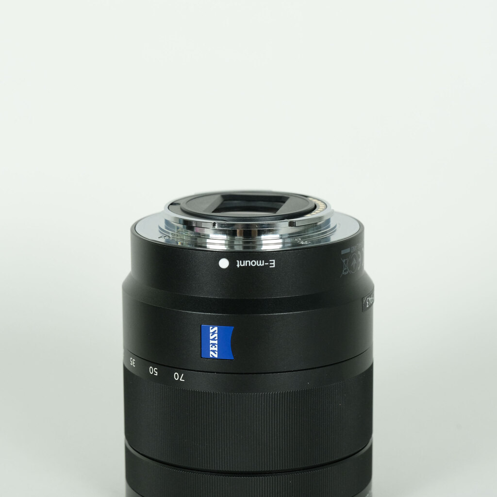SONY Vario-Tessar T* E 16-70mm F4 ZA OSS SEL1670Z SONY Vario-Tessar T* E 16-70mm F4 ZA OSS SEL1670Z