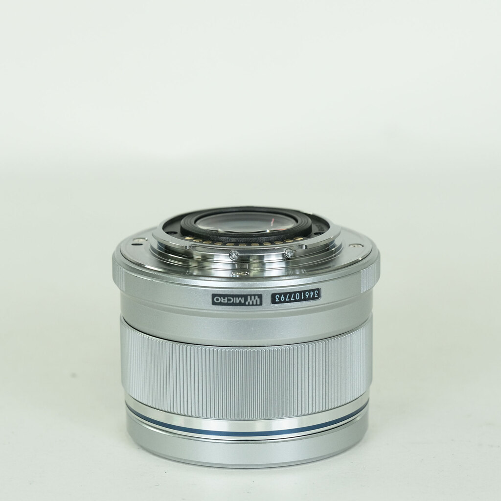 OLYMPUS M.ZUIKO DIGITAL 25mm F1.8 OLYMPUS M.ZUIKO DIGITAL 25mm F1.8