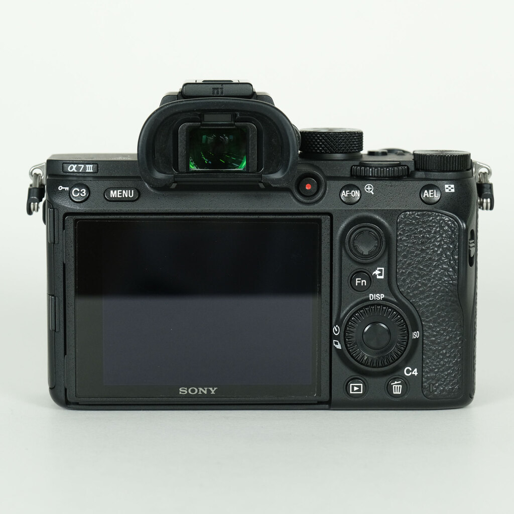 SONY α7 III(ILCE-7M3) SONY α7 III(ILCE-7M3)
