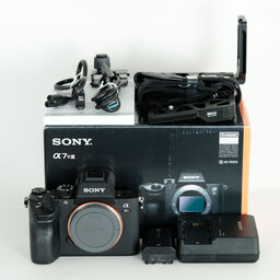 SONY α7R III（ILCE-7RM3）