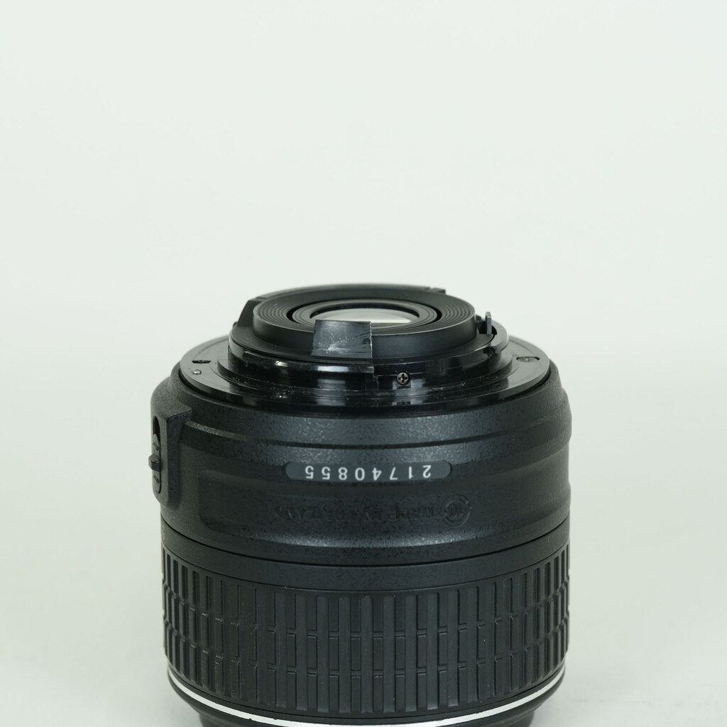 Nikon AF-S DX NIKKOR 18-55mm f3.5-5.6G VR II