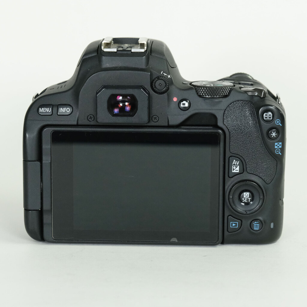 Canon EOS Kiss X9