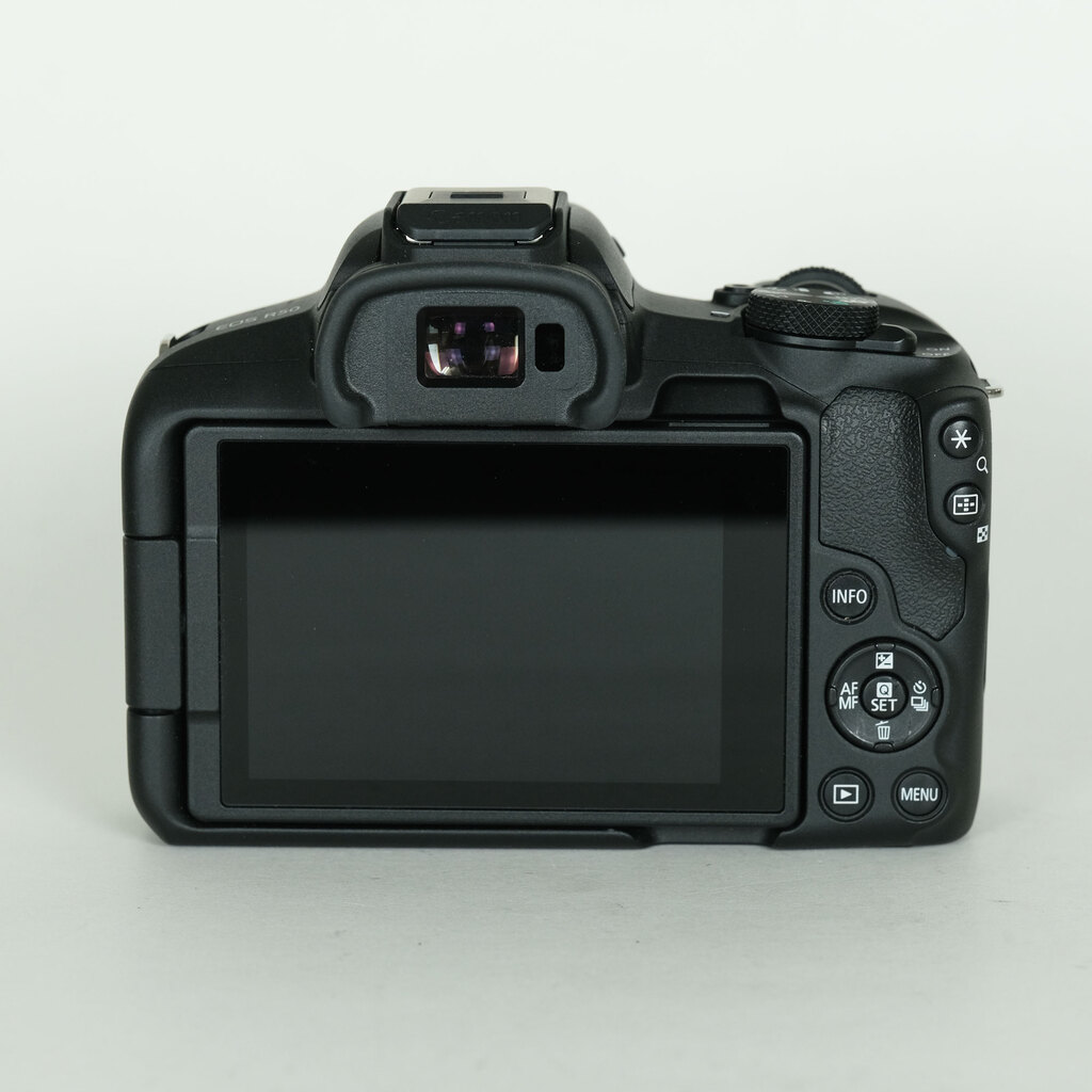 Canon EOS R50