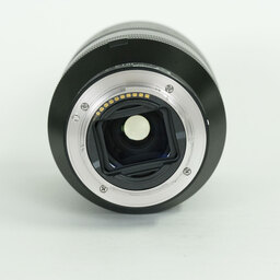 SONY FE 24-240mm F3.5-6.3 OSS SEL24240