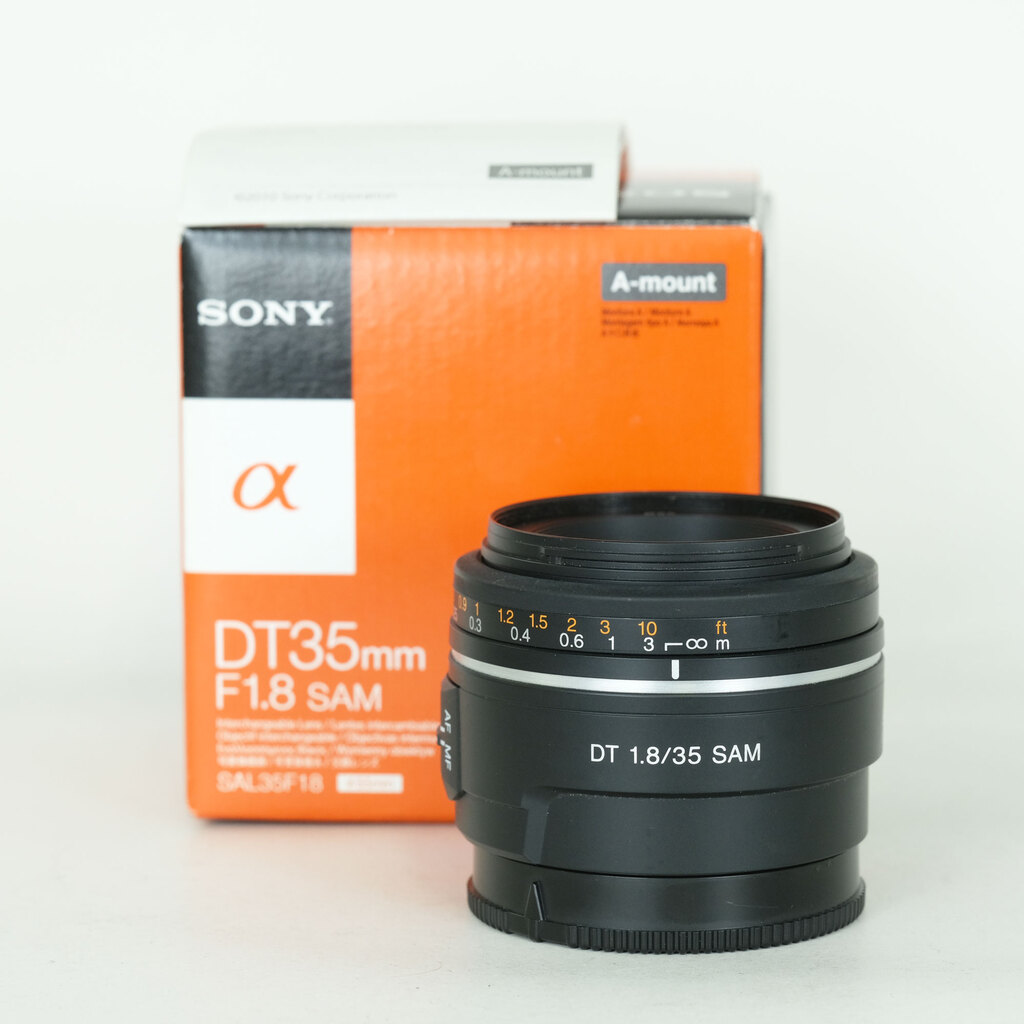 SONY DT 35mm F1.8 SAM SAL35F18