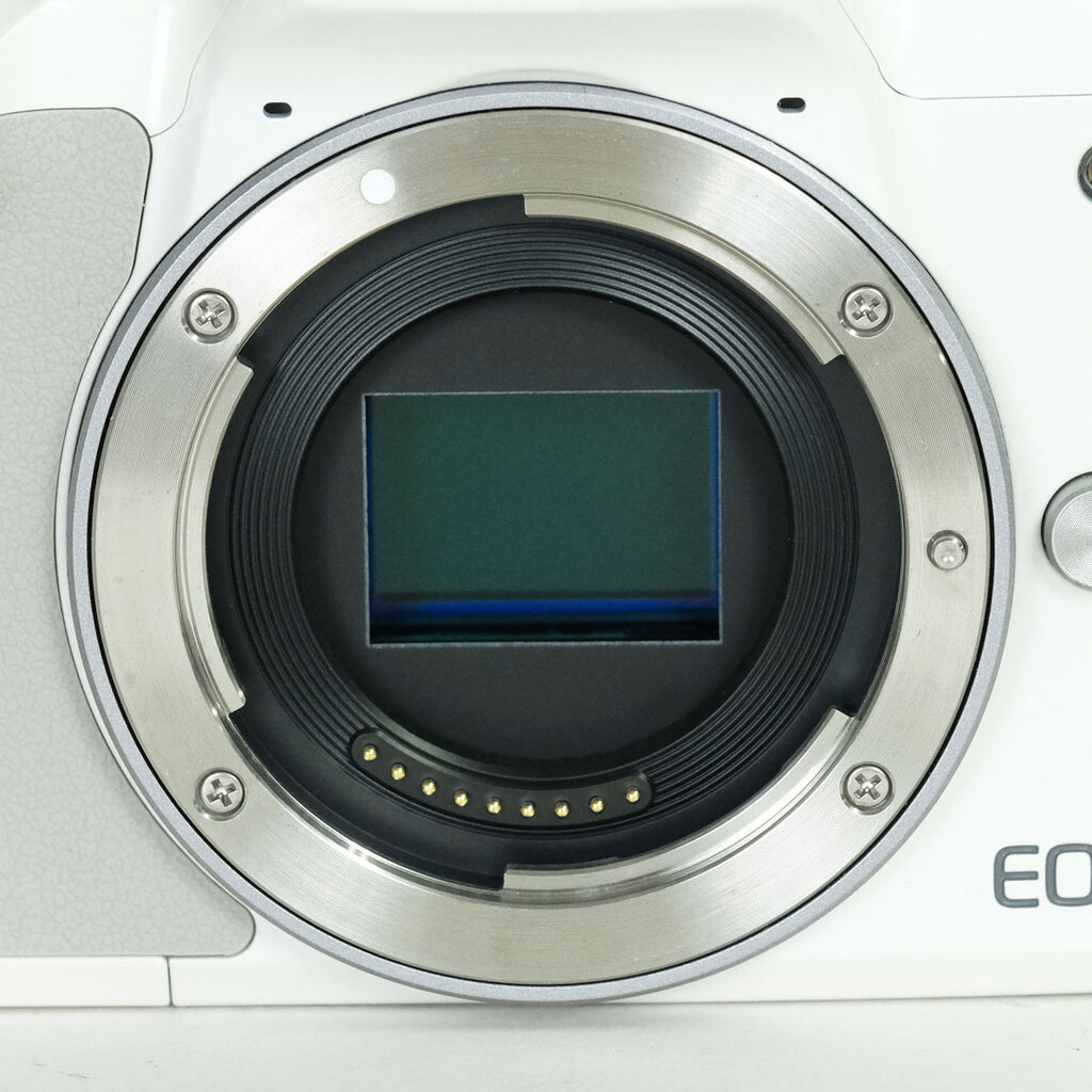 Canon EOS Kiss M