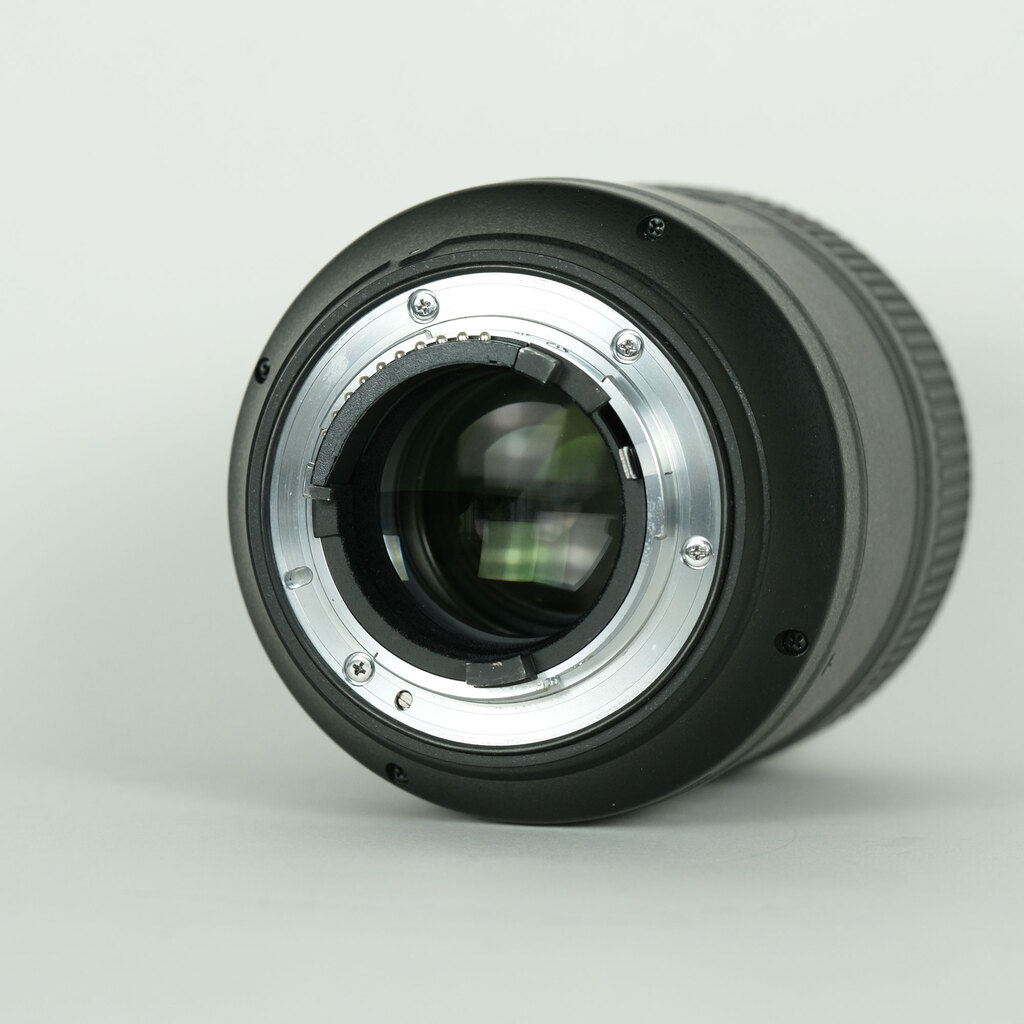 Nikon AF-S VR Micro-Nikkor 105mm f/2.8G IF-EDの出品 | ONE SCENE