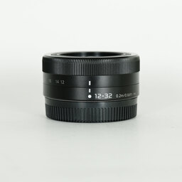 Panasonic LUMIX G VARIO 12-32mm / F3.5-5.6 ASPH. / MEGA O.I.S.