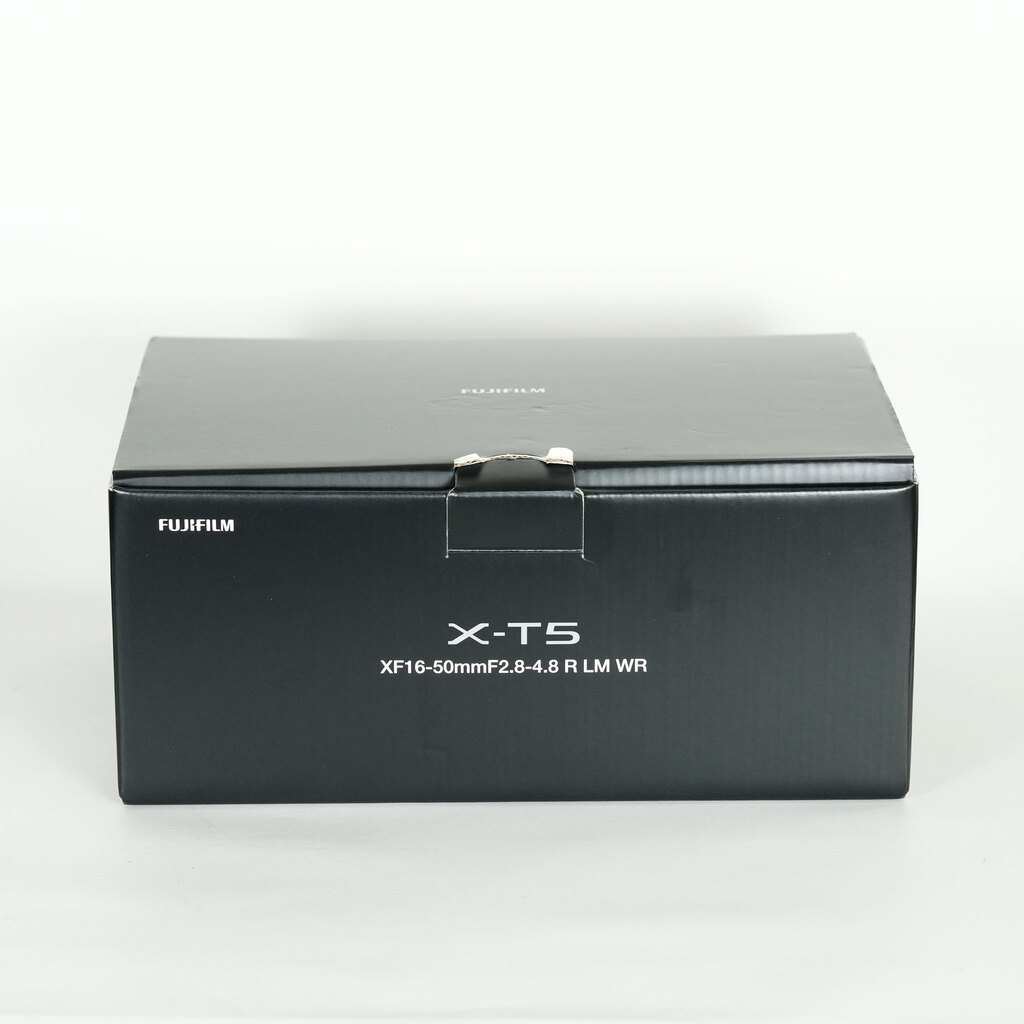 FUJIFILM X-T5