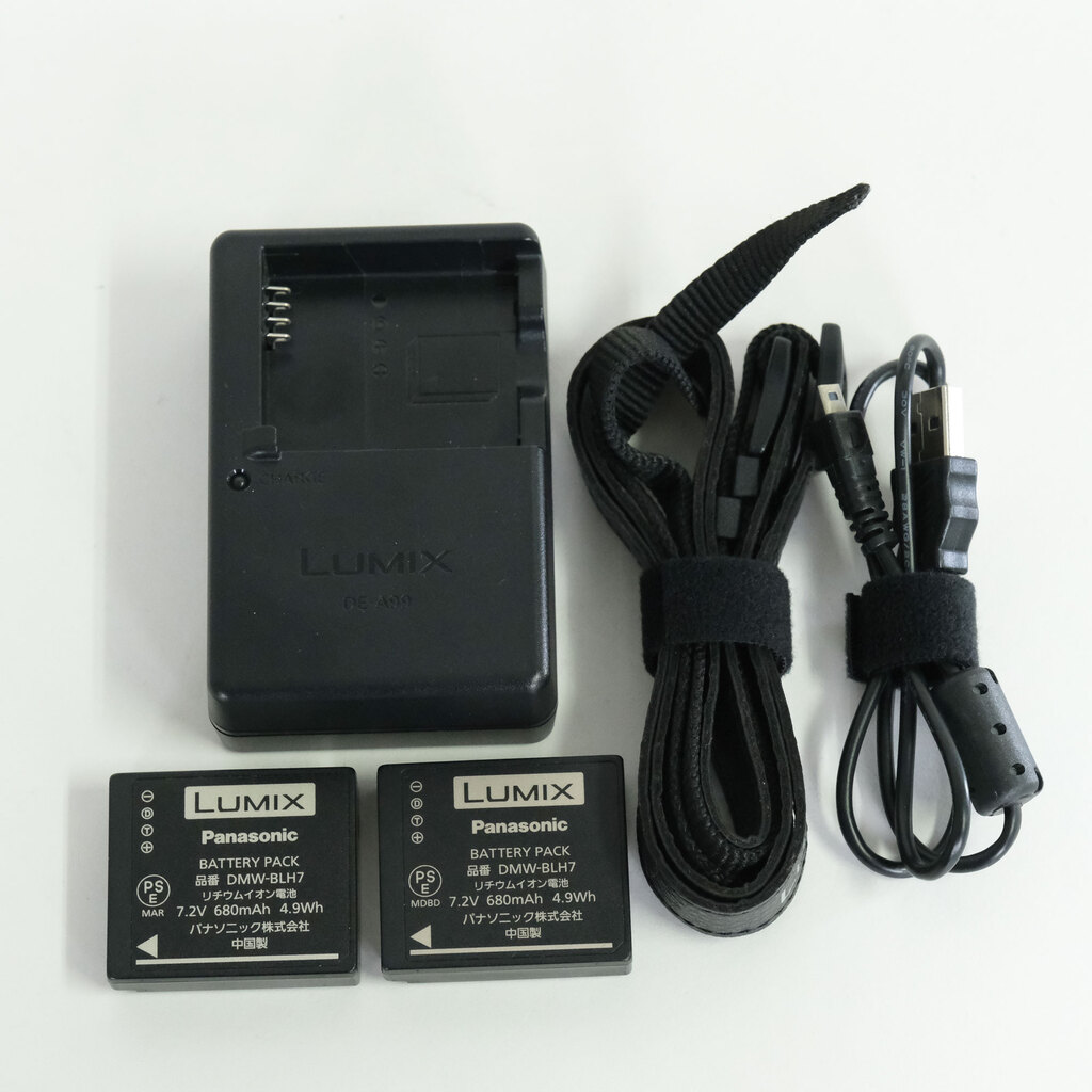 Panasonic LUMIX DMC-GF7 ボディ シルバー