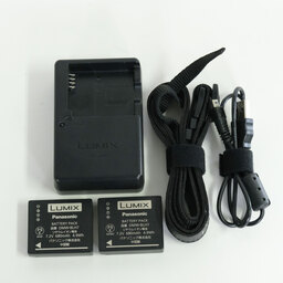 Panasonic LUMIX DMC-GF7 ボディ シルバー