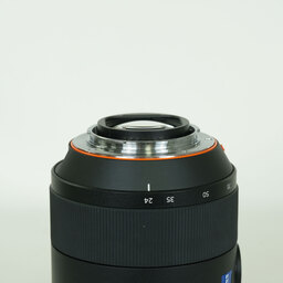 SONY Vario-Sonnar T* 24-70mm F2.8 ZA SSMII SAL2470Z2