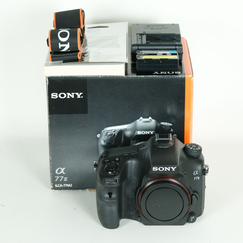 SONY α77IIボディ ILCA-77M2