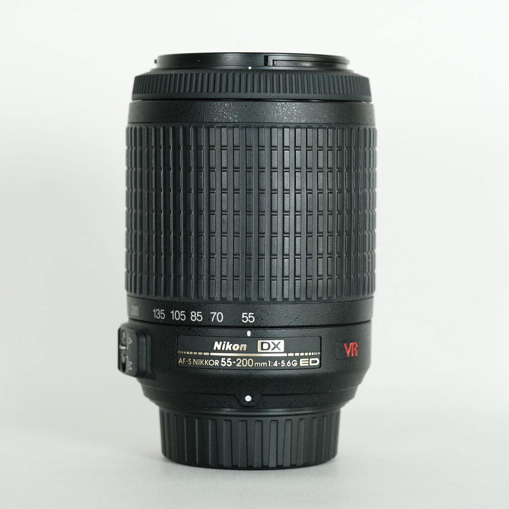 Nikon AF-S DX VR Zoom-Nikkor 55-200mm F4-5.6G IF-ED