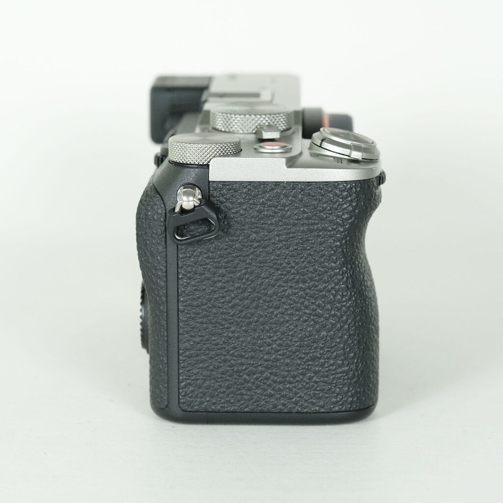 SONY ��7C R�iILCE-7CR�j [�{�f�B �V���o�[]