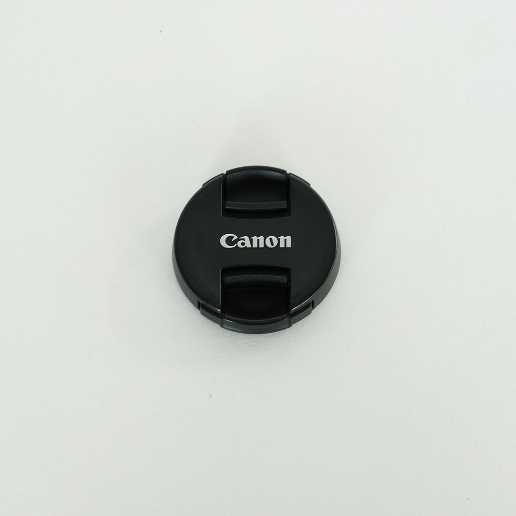 Canon EF-M22mm F2 STM