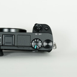 SONY α6400（ILCE-6400）