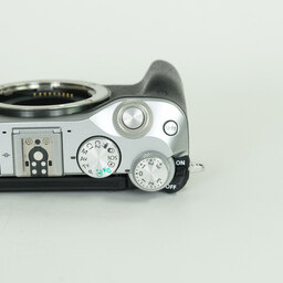 Canon EOS M6 Canon EOS M6