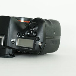 SONY α99II（ILCA-99M2）