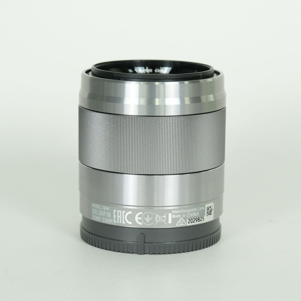 SONY E 50mm F1.8 OSS SEL50F18 SONY E 50mm F1.8 OSS SEL50F18