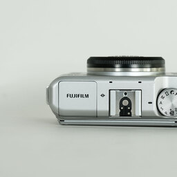 FUJIFILM X-A5